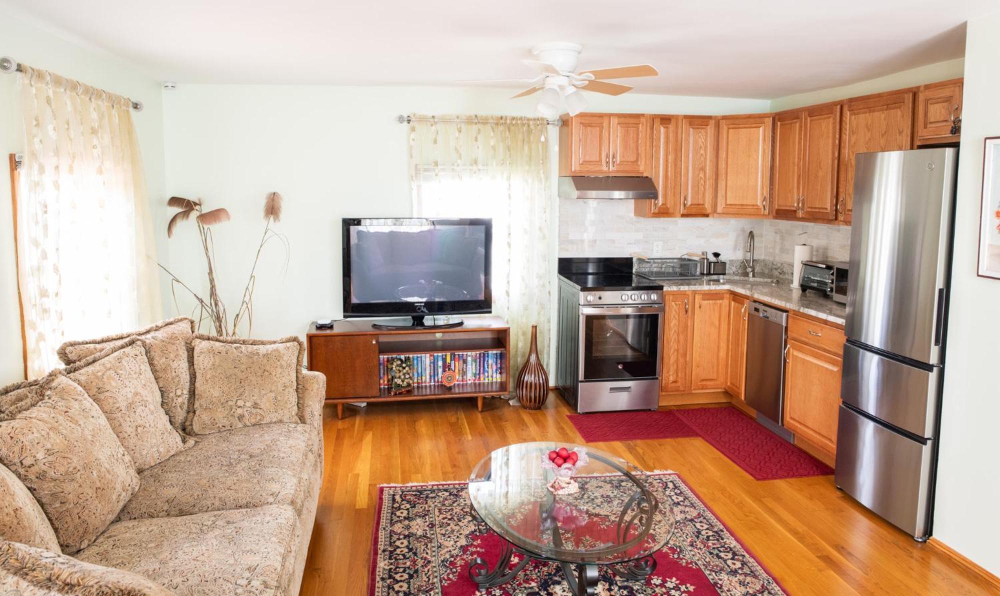 Beautiful Apartment-5 Beds-Full Kitchen-Parking-Super Clean! Бостон Экстерьер фото